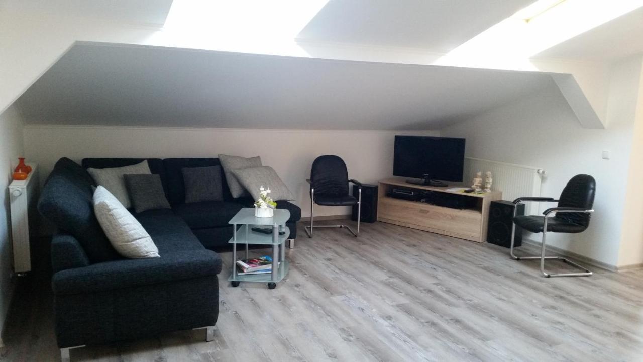 Ferienwohnung "Burgblick" An der Schmucke Esterno foto