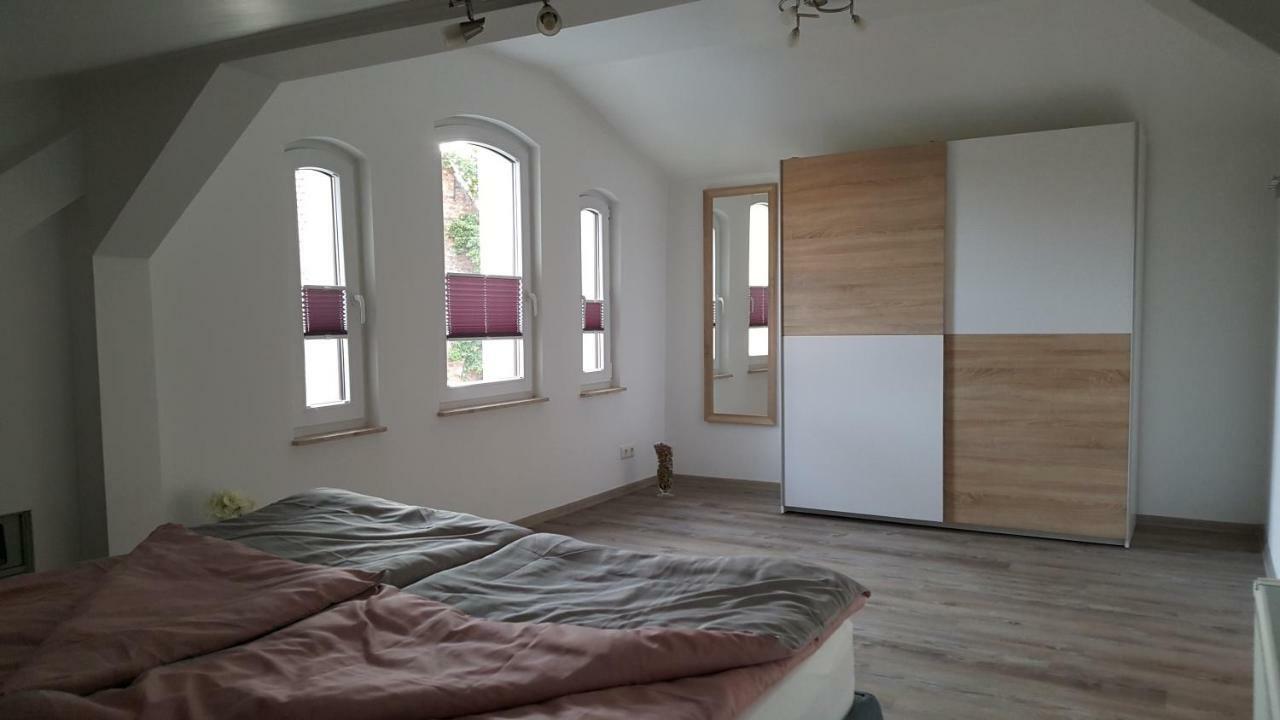 Ferienwohnung "Burgblick" An der Schmucke Esterno foto